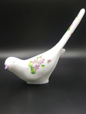 Fenton Violets in the Snow Long Tail Bird Milk Glass Figurine